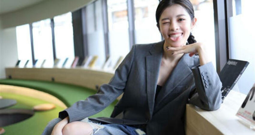 獨／詹子萱《愛愛》一脫入圍金鐘！認「先斬後奏」 樂收張鈞甯幸運物