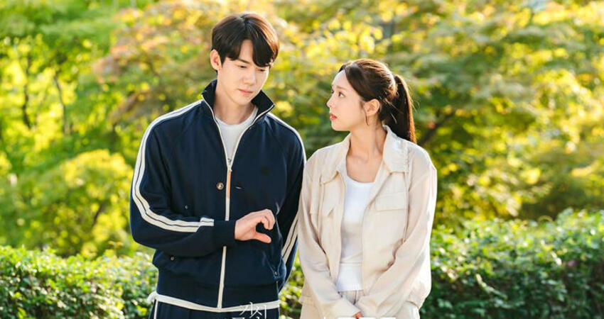柳演錫《電話》被盼假戲真做蔡秀彬！「想火熱過平安夜」劇迷超嗨