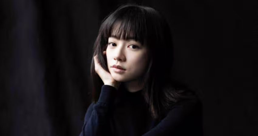 女星遭口罩男尾隨偷拍！嚇到連日惡夢 護孩決心公開「恐怖過程」