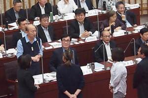 綠議員總質詢 不等韓國瑜講話集體離席