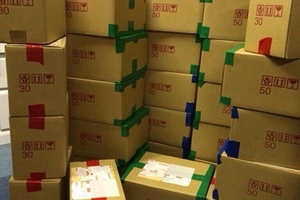 投票券才是本體，日本AKB 粉絲非法丟棄585 張CD 被警方文書送檢