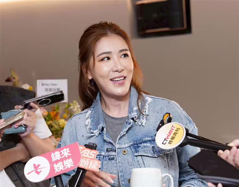 小禎被問到李進良帶女兒、田欣參加汪小菲婚禮一事。(圖/記者趙于瑩攝影) 小禎被問到李進良帶女兒、田欣參加汪小菲婚禮一事。(圖/記者趙于瑩攝影)