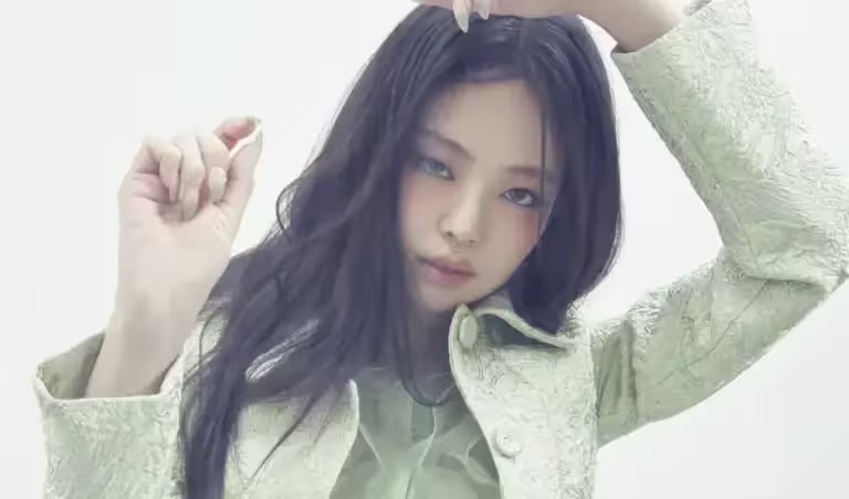 ▲女團BLACKPINK成員Jennie捐款給首爾大學醫學院,原以為是美事一樁,卻被韓國網友質疑她捐款目的不純,疑似想要「醫院VIP」待遇。(圖/Jennie IG) ▲女團BLACKPINK成員Jennie捐款給首爾大學醫學院,原以為是美事一樁,卻被韓國網友質疑她捐款目的不純,疑似想要「醫院VIP」待遇。(圖/Jennie IG)