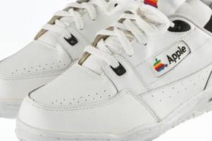 你沒看錯：蘋果還推出過一雙Apple運動鞋