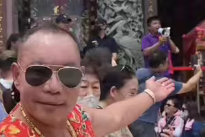 【白沙屯進香】吊車大王追粉紅超跑！首次「徒步進香」：無法形容的感動