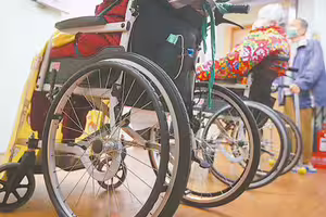 專家批長期缺工 台灣淪長照沙漠