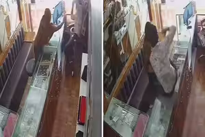用辣椒粉搶劫珠寶店　女子反遭店主連扇17巴掌