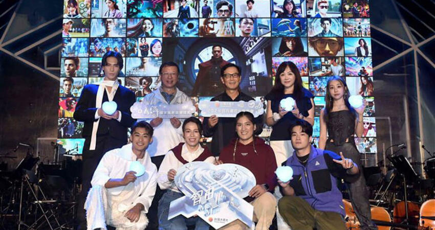 勇緯開金口！日月潭花火音樂會 郭婞淳也攜「AI分身」開唱了