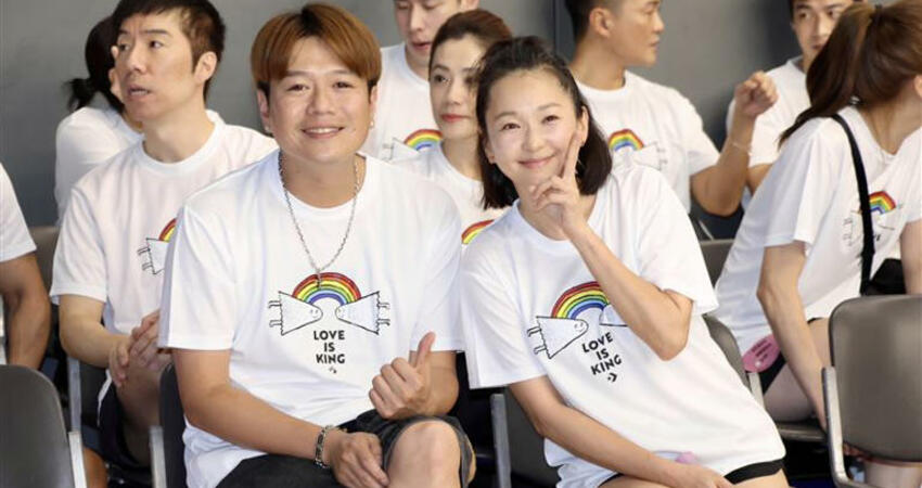 六月色聊「奶狗教練」李易也認識！ 6年兄弟情驚覺「小王在身邊」