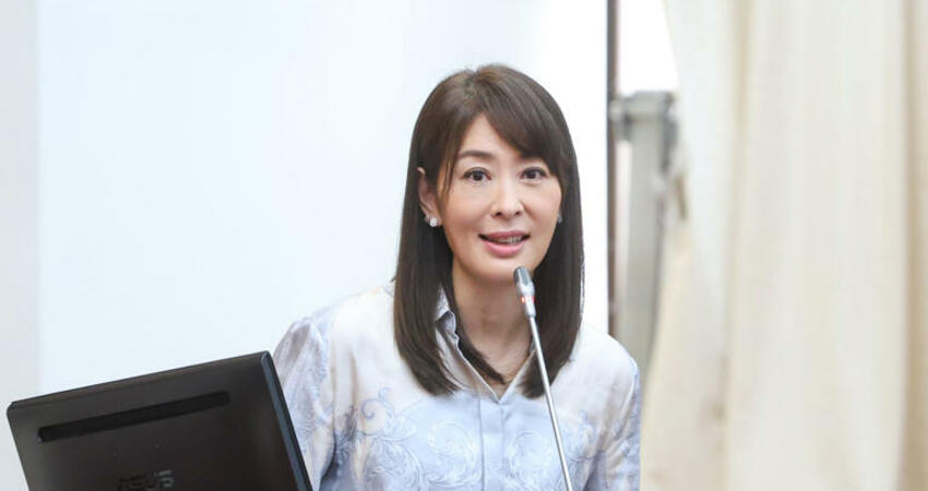 北一女校長為這事「公開向賈董致歉」！賈永婕直呼太帥：我被你圈粉了