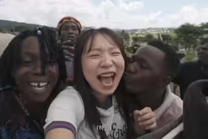 影/44萬正妹YTR非洲獨旅!「遭男人亂摸強吻包圍」崩潰:最糟經歷 影/44萬正妹YTR非洲獨旅!「遭男人亂摸強吻包圍」崩潰:最糟經歷