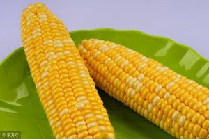 吃玉米的好处很多，但医生却说，这5大食用玉米的禁忌不可忽视