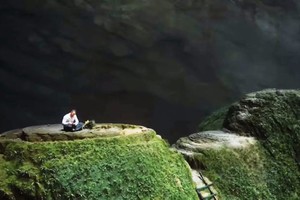 鬼斧神工的越南「世界最大洞穴」，裡面有森林有河流，連波音747飛機也能停放！