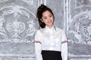 歐陽娜娜P圖，長腿根本踩高蹺！安以軒、范范意外P過頭