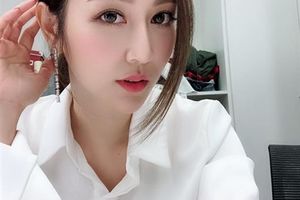 曾莞婷辣秀美腿　邀粉絲「抱著我睡」