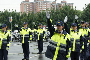 就是不能騎！警：沒禁行機車也不行　騎士傻眼