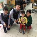 太年輕！33歲「外婆」　警局認領3歲走失孫