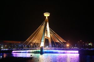 「夜上海」布袋海風長堤 燈光藝術點亮璀璨風華