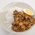 冬菇滷肉飯 自製滷肉其實非常簡單，花生醬更是其中一個秘方，令你可以快速煮完滷肉