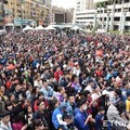 Lamigo封王遊行沿路汽機車跟隨　超過3萬民眾見證榮耀