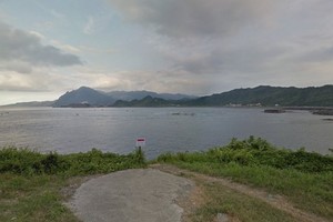 跨年夜落海！海釣男9天後被浪打上岸　「面部潰爛」躺潮境公園