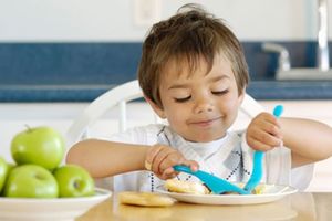 嬰幼兒零食慎選 孩子吃的健康
