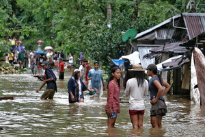 ဖိလစ္ပိုင္နိုင္ငံ မုန္တိုင္းတိုက္လို႕ လူ ၄၀ ေက်ာ္ေသဆံုး