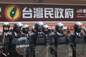 吸金3億！台灣民政府發起人衣櫃藏1.3億 急調「黑熊部隊」抗警