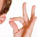 耳屎需要「定期清理」嗎？專家建議「最多一週一次」但有這種狀況的人例外！