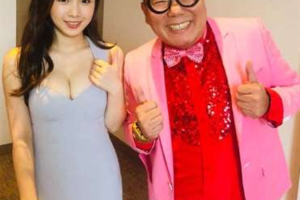 雞排妹挺巨乳和他合照 網：好羨慕！ 