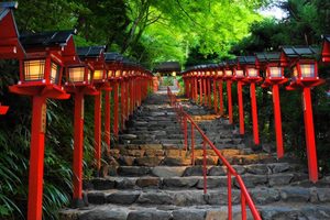 【京都自由行】前往各個神社參拜，向神明許願吧！精選京都12處許願景點