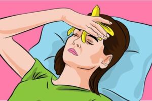 你找不到治癒偏頭痛的方法？這個不必吃藥，只需拿香蕉皮放在額頭上的療法會讓你得救！