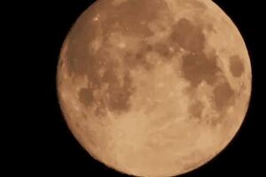 心理測試：4個月亮，哪個是畫出來的？秒測出誰會經常想你？
