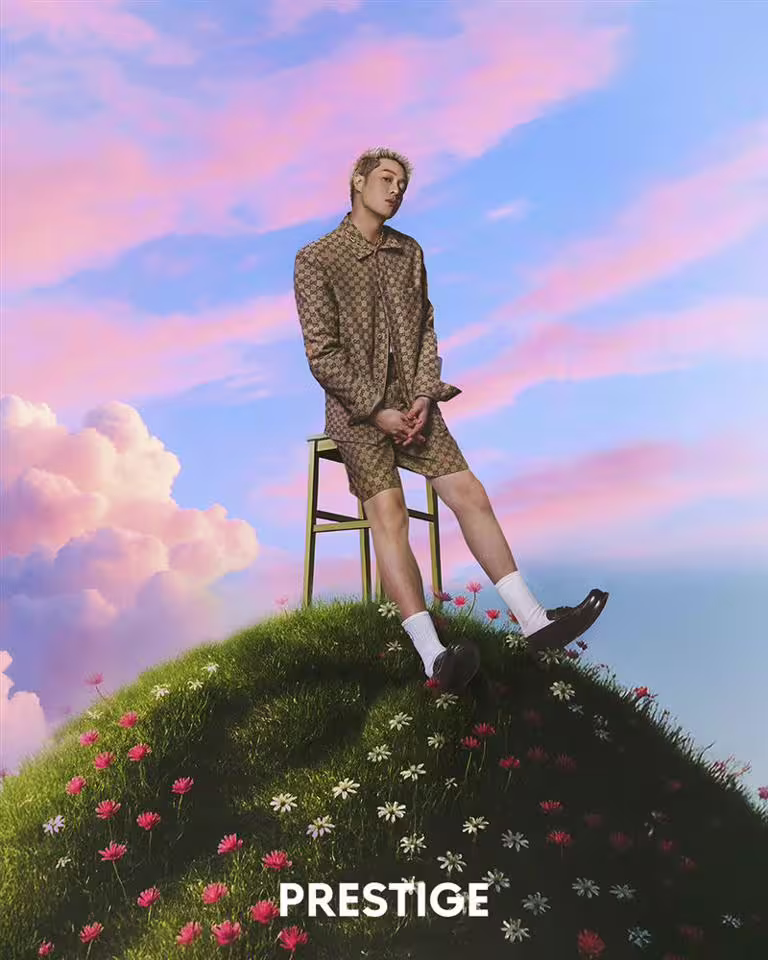 周湯豪接受訪問罕見聊起當年媽媽比莉罹癌，母子倆一起走過這段煎熬的時期。（圖／PRESTIGE TAIWAN 提供）