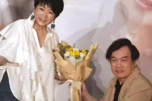 周思潔甩陰霾「不晚」 9/20演唱會飆唱金曲