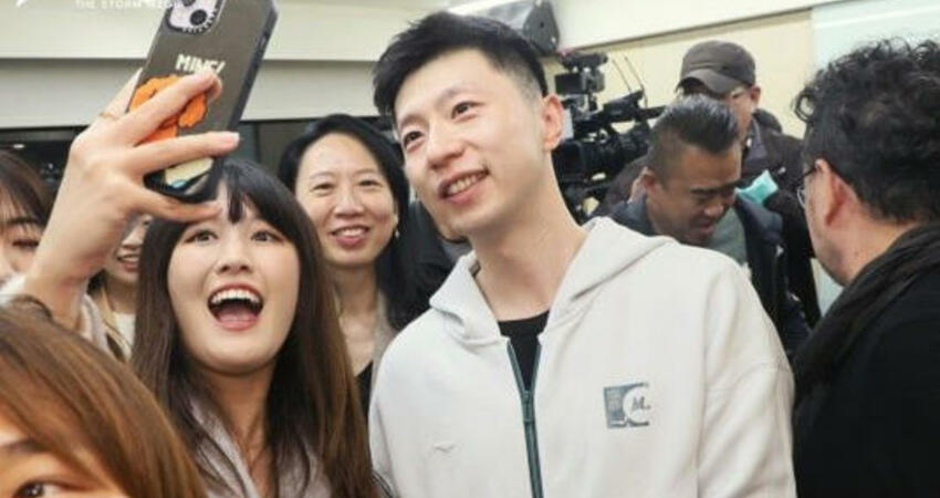 馬龍訪故宮、101粉絲簇擁 賈永婕稱「可愛的大男孩」：說統戰太嚴肅