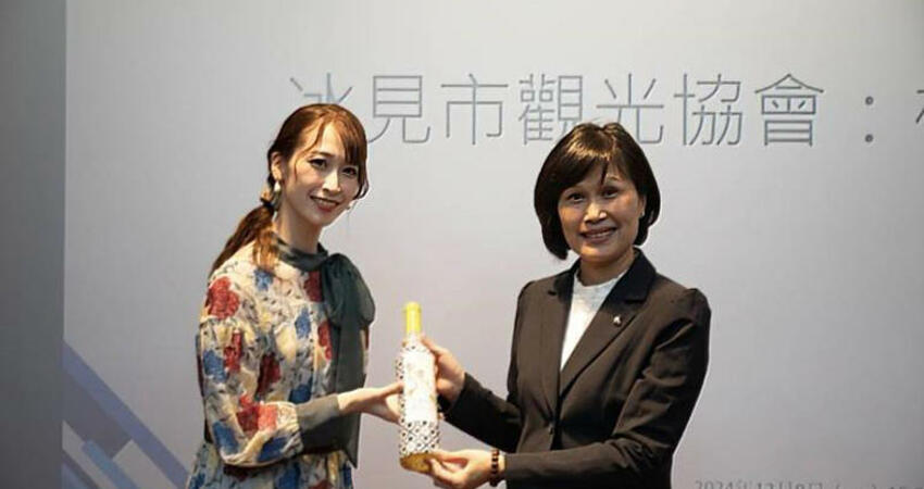 首度!寶塚前首席女星海乃美月蒞臨城市科大 辦見面會宣傳冰見實習