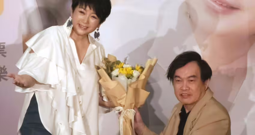 周思潔甩陰霾「不晚」 9/20演唱會飆唱金曲