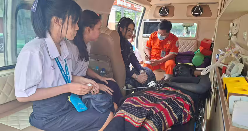 16歲少女腹痛緊急送醫　救護員一看到她全愣住