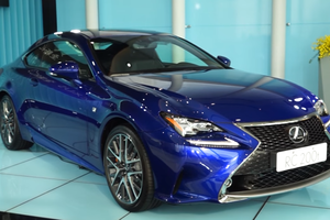 滿足跑車玩家的 2016 Lexus RC 200t/RC300h