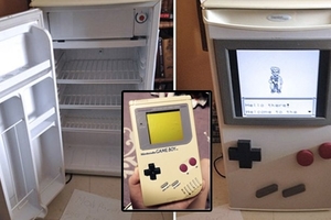 超厲害！他把家裡冰箱改造成GAMEBOY！竟還可以玩！網友看了全驚呆！