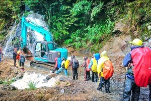 不聽勸困大鹿林道 淡大登山隊 震撼教育