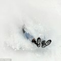 這名男子被埋在雪中2個月竟然順利存活，專家研究過後終於發現了讓他保命的重要事實！