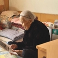 94歲老太太一生從不運動卻從不生病身體也很好，原來是因為從小每天做這個！