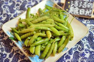 夏天吃大蝦喝啤酒必點的涼菜！不會做飯也能3分鐘搞定！