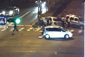 屏東萬丹重大車禍 3車追撞2人無生命跡象