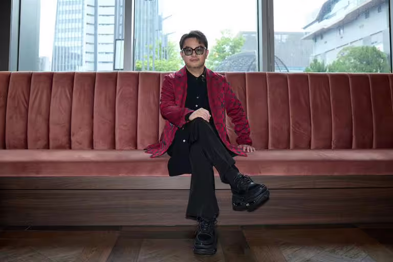 蘇震洋推出個人首張EP《不晚》,今(3)日舉辦記者會,意外透露已吃素十年。(圖/綵星娛樂提供) 蘇震洋推出個人首張EP《不晚》,今(3)日舉辦記者會,意外透露已吃素十年。(圖/綵星娛樂提供)