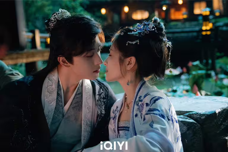 李蘭迪(右)、敖瑞鵬在辦案過程中愛意萌生。(iQIYI愛奇藝國際版提供) 李蘭迪(右)、敖瑞鵬在辦案過程中愛意萌生。(iQIYI愛奇藝國際版提供)