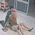 在急診突出拳　護理師1招反制病人