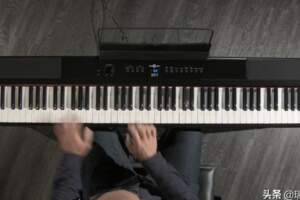只有8個音色的電鋼琴樂器這麼少它能比得過電子琴嗎？